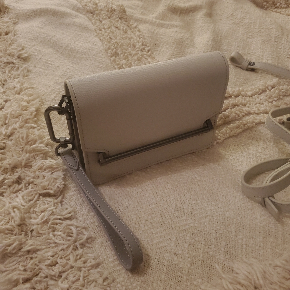 Wristlet/crossbody